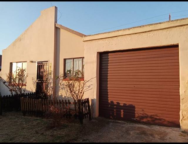 2 BEDROOM HOUSE FOR SALE IN HOSPITAL VIEW